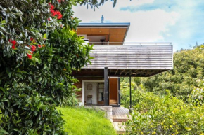 Palm Beach Loft - Coast & Country, Auckland